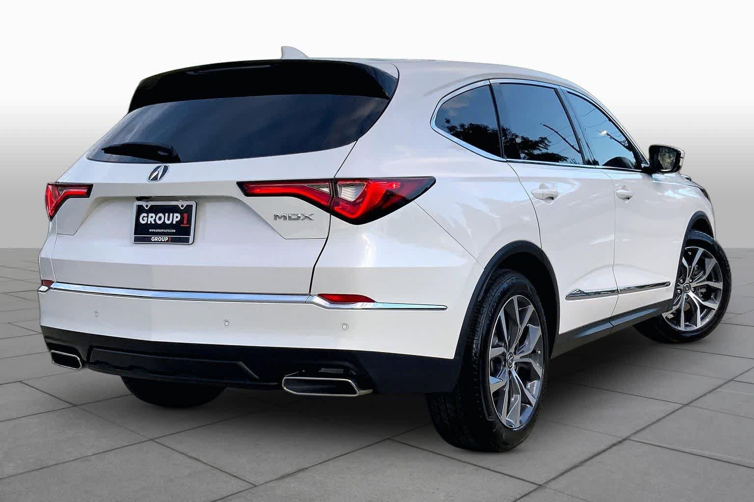 Used 2024 Acura MDX w/ Technology Package FWD image 13