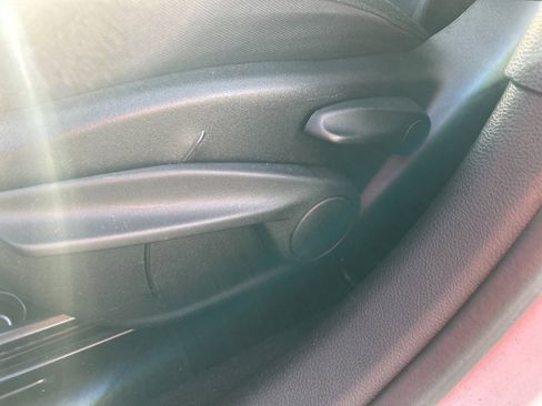 Used 2018 Jeep Renegade Sport w/ Power & Air Group image 10