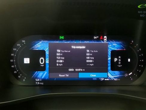 Used 2025 Volvo XC40 B5 Plus AWD/4WD image 55