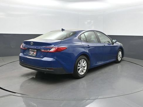 Used 2025 Toyota Camry LE FWD image 34