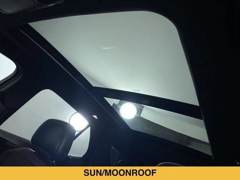 Certified 2022 Chevrolet Equinox RS w/ RS Leather Package FWD image 10