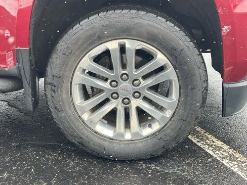 Certified 2017 GMC Canyon SLT w/ Driver Alert Package image 10