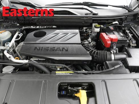 Used 2023 Nissan Rogue SV AWD/4WD image 7