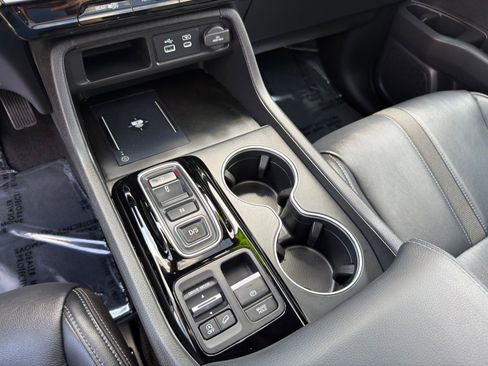 Used 2024 Honda Pilot Touring image 25