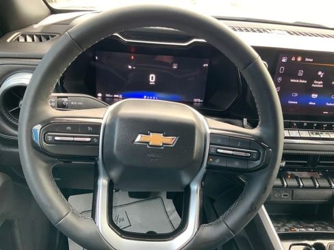 Used 2024 Chevrolet Colorado LT w/ LT Convenience Package III image 19