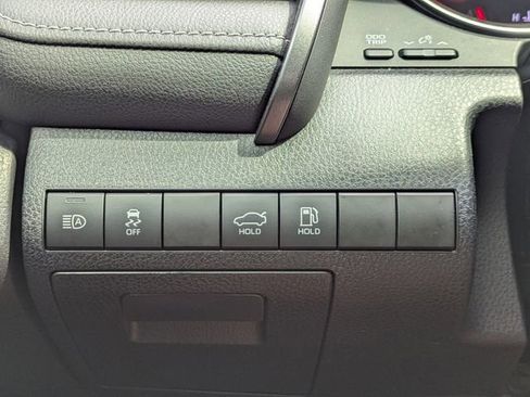 Used 2022 Toyota Camry XSE FWD image 24