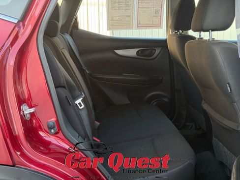 Used 2021 Nissan Rogue Sport S image 15