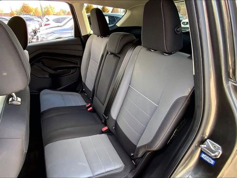 Used 2015 Ford Escape SE image 20