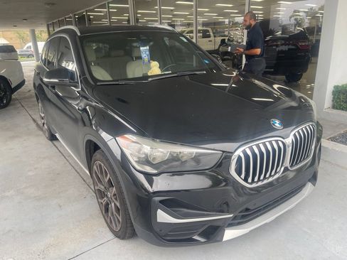 Used 2021 BMW X1 sDrive28i w/ Convenience Package FWD image 3