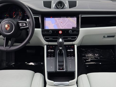 New 2026 Porsche Macan AWD/4WD image 20