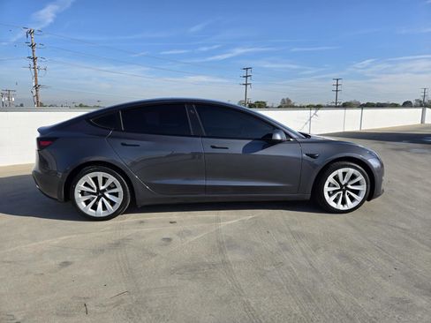 Used 2021 Tesla Model 3 Long Range image 2