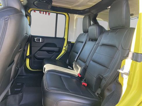 Used 2022 Jeep Wrangler Unlimited Sahara w/ LED Lighting Group image 15