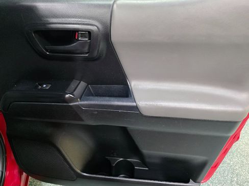 Used 2018 Toyota Tacoma SR w/ SR Convenience Package AWD/4WD image 23