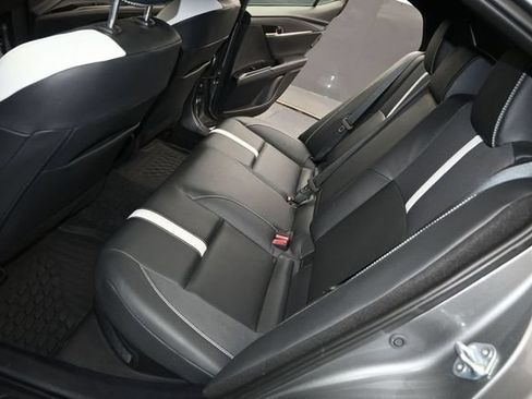 Used 2025 Toyota Camry SE w/ Convenience Package FWD image 14