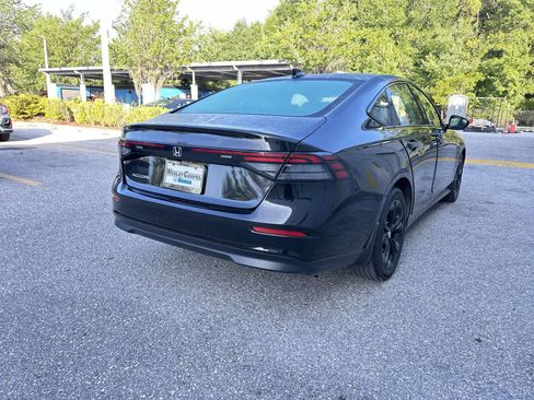 Used 2025 Honda Accord SE image 6