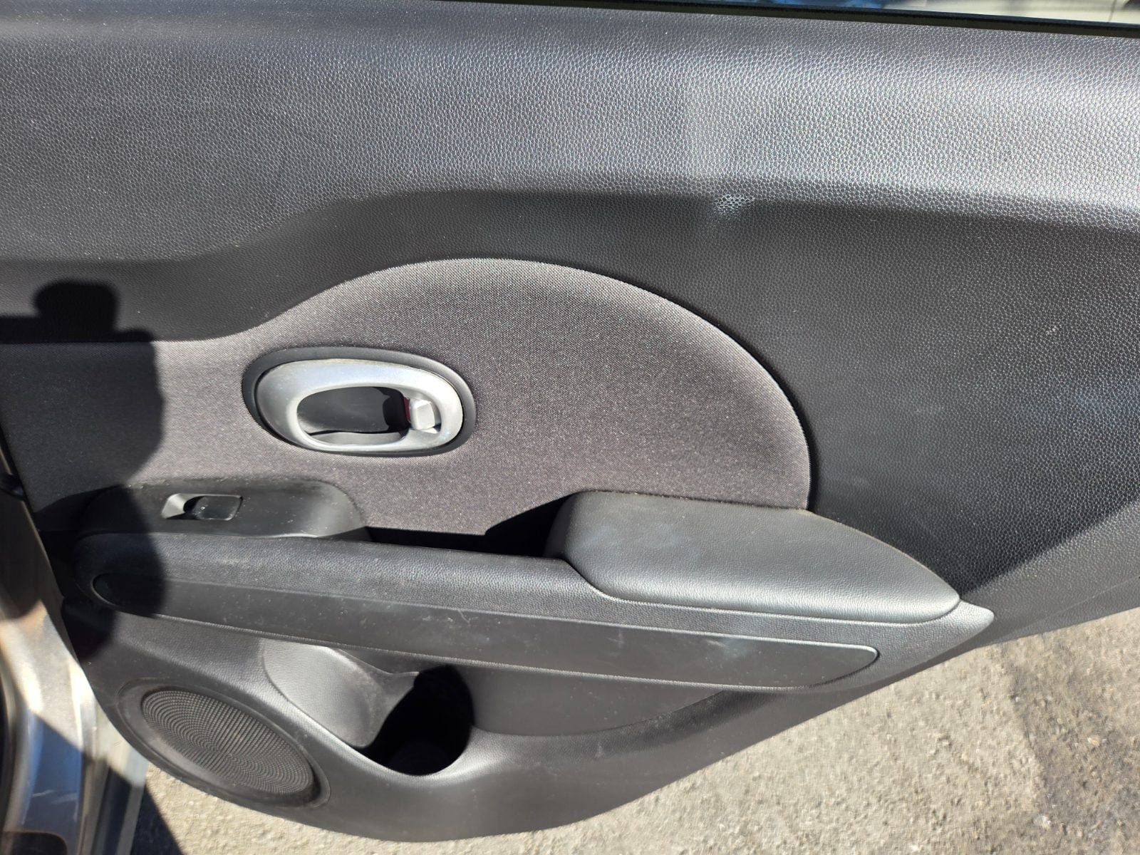 Used 2015 Kia Soul + FWD image 12