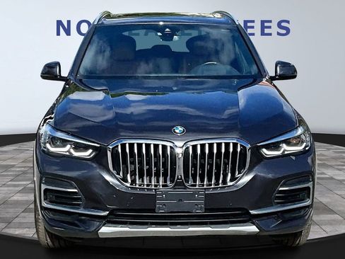 Used 2023 BMW X5 xDrive40i w/ Premium Package image 2