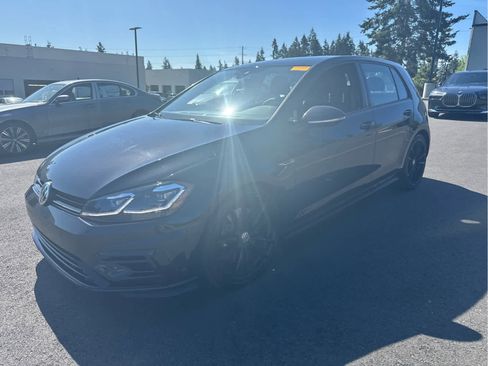 Used 2019 Volkswagen Golf R 4-Door AWD/4WD image 3