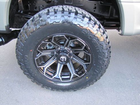 Used 2020 Ford F250 Lariat w/ Lariat Ultimate Package image 28