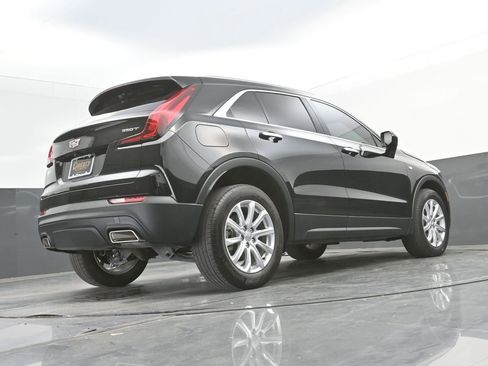 Used 2022 Cadillac XT4 Luxury w/ Cold Weather Package image 38