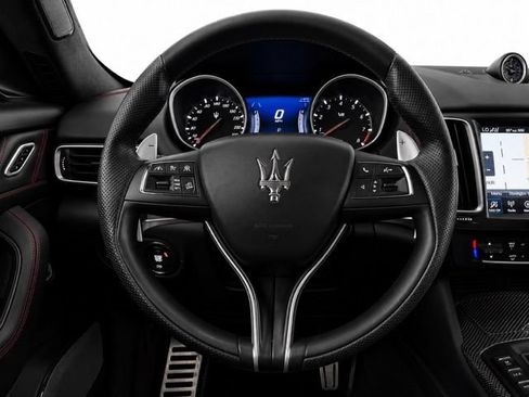 Used 2019 Maserati Levante Trofeo AWD/4WD image 43
