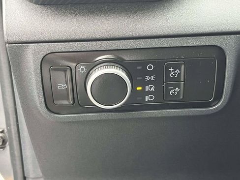 Used 2025 Ford Mustang Coupe RWD image 12