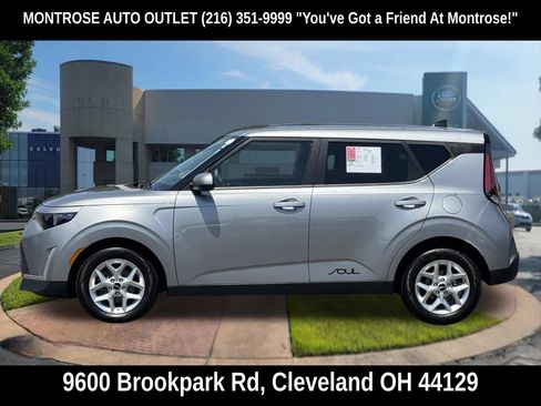 Used 2024 Kia Soul LX w/ Option Group 015 FWD image 8
