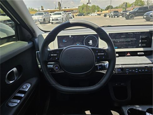 Used 2024 Hyundai Ioniq 5 SEL AWD/4WD image 6