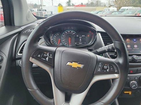 Used 2021 Chevrolet Trax LT w/ Redline Edition image 22