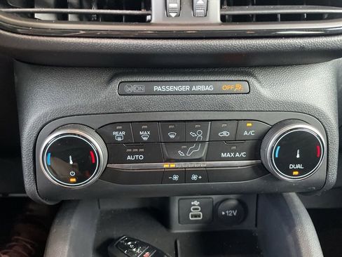 Used 2025 Ford Escape ST-Line AWD/4WD image 22