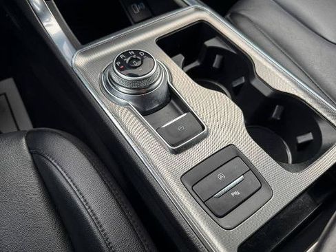 Certified 2022 Ford Edge Titanium image 29