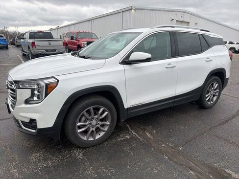 Certified 2024 GMC Terrain SLT image 7