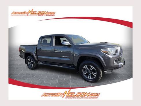 Used 2019 Toyota Tacoma TRD Sport w/ Technology Package image 1