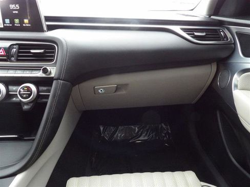 Used 2019 Genesis G70 3.3T Advanced w/ Elite Package image 11