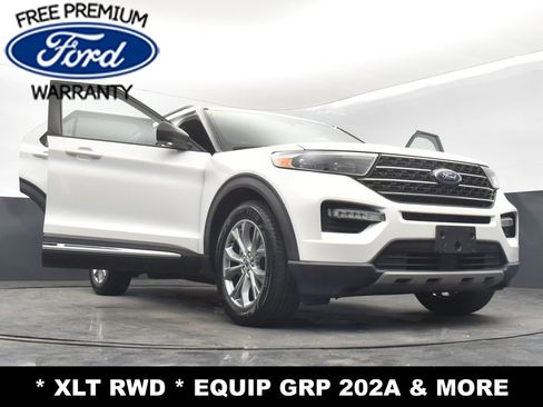 Used 2020 Ford Explorer XLT w/ Equipment Group 202A image 36
