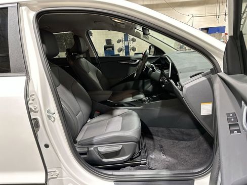 Used 2024 Kia Niro Wind image 24