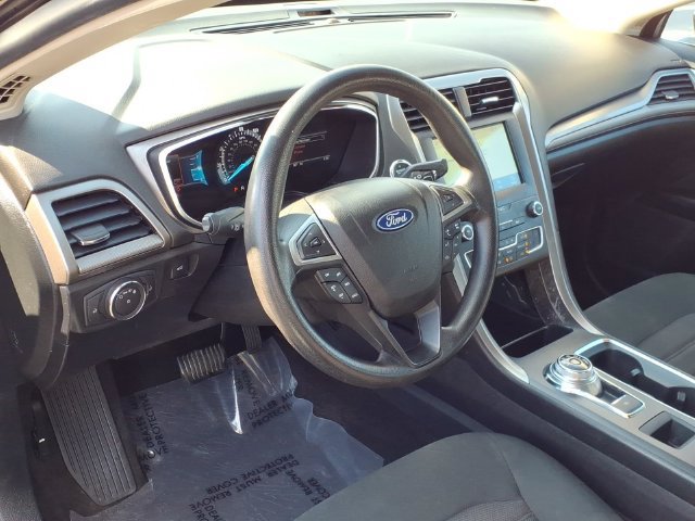 Used 2020 Ford Fusion SE AWD/4WD image 18