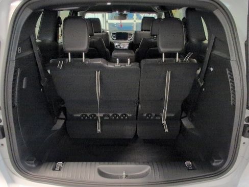 New 2026 Chrysler Pacifica Select image 32
