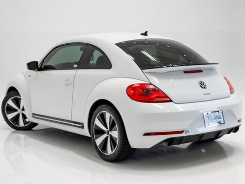 Used 2015 Volkswagen Beetle R-Line FWD image 26