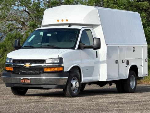 New 2026 Chevrolet Express 3500 w/ Power Convenience Package RWD image 8