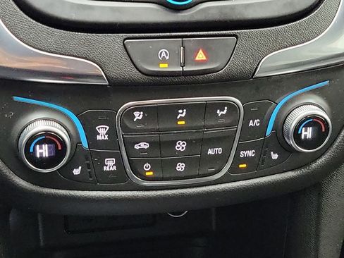 Used 2023 Chevrolet Equinox LT FWD image 14