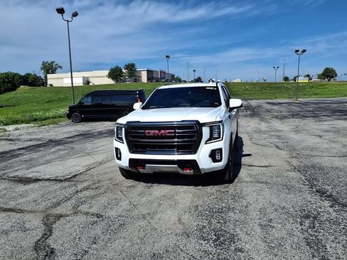 Used 2023 GMC Yukon AT4 w/ AT4 Premium Plus Package AWD/4WD image 54