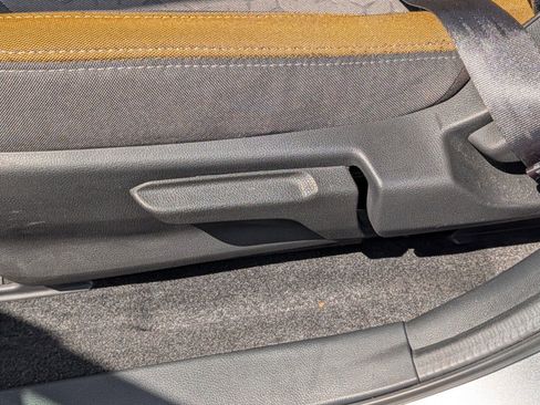 Used 2025 Subaru Crosstrek 2.5i Sport AWD/4WD image 18