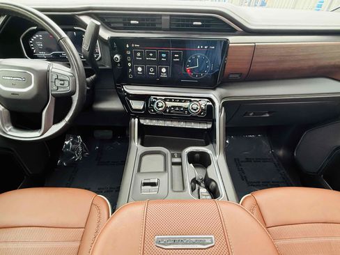 Used 2024 GMC Sierra 2500 Denali Ultimate AWD/4WD image 54