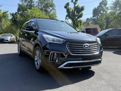 Used 2017 Hyundai Santa Fe SE w/ SE Premium Package 02