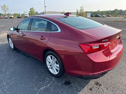 Used 2018 Chevrolet Malibu LT w/ Driver Confidence Package FWD image 6