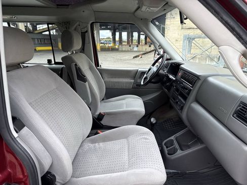 Used 1999 Volkswagen Eurovan MV FWD image 24