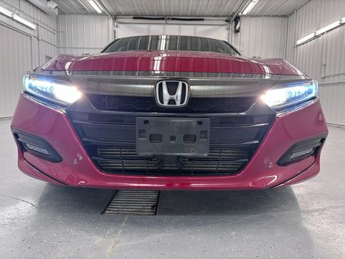 Used 2019 Honda Accord Sport image 11