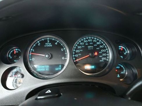 Used 2012 Chevrolet Avalanche LT w/ All-Star Edition AWD/4WD image 29