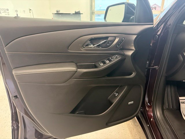 Used 2023 Chevrolet Traverse Premier AWD/4WD image 46